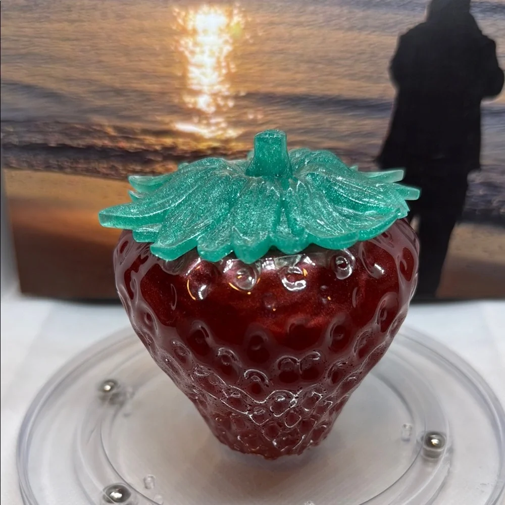 Elegant Red Resin Strawberry Jar - Picture 1 of 12
